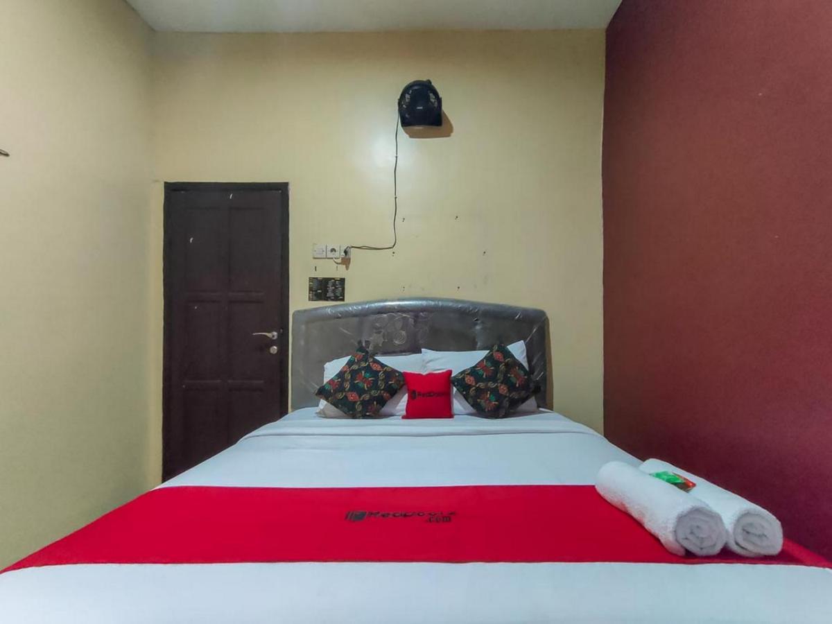 Reddoorz At Pacet Mojokerto Hotel Kültér fotó